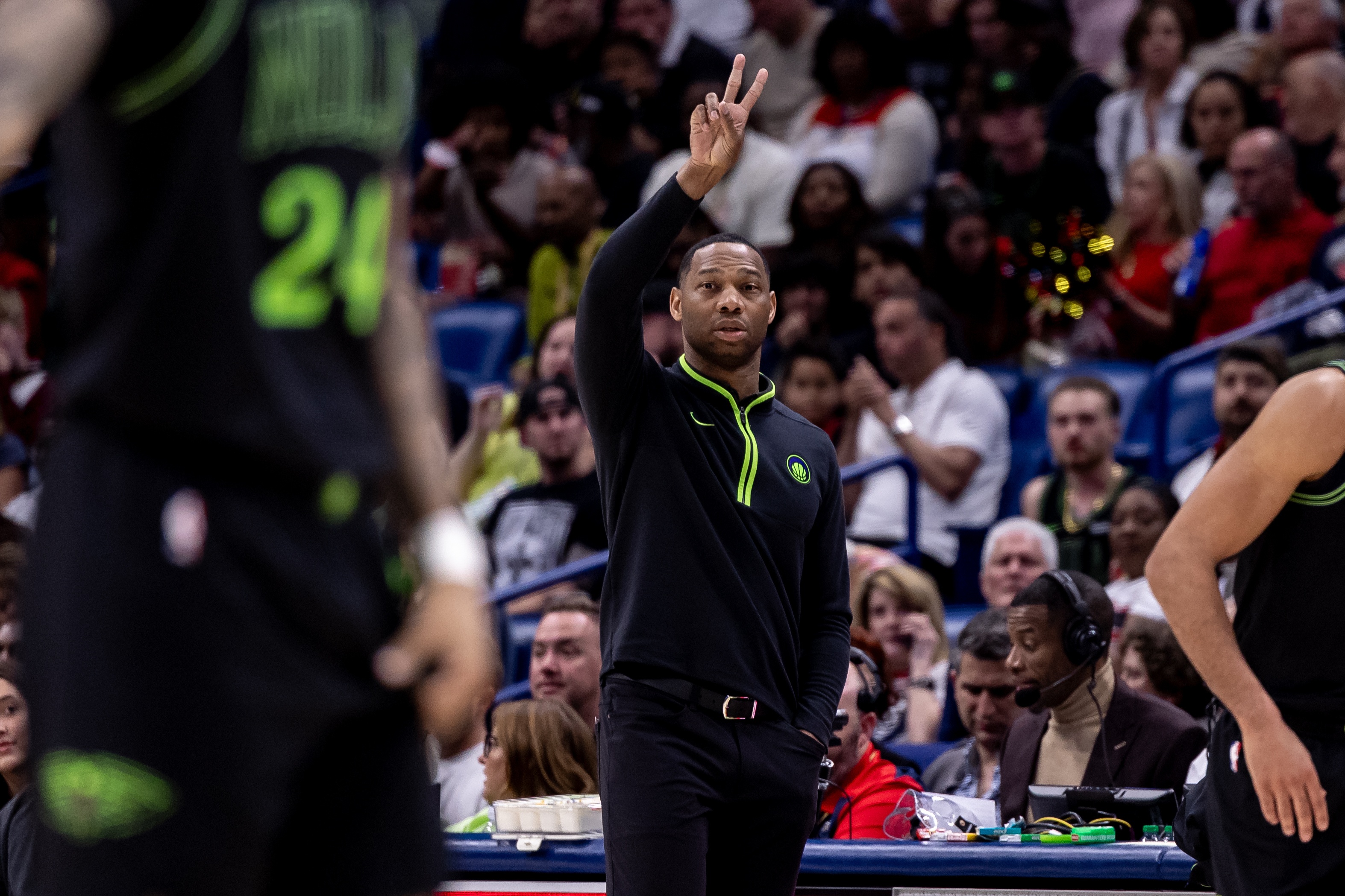 包含赛后意大利杯焦点战，新奥尔良鹈鹕完成体检，更衣室稳定，心理建设被强调的词条