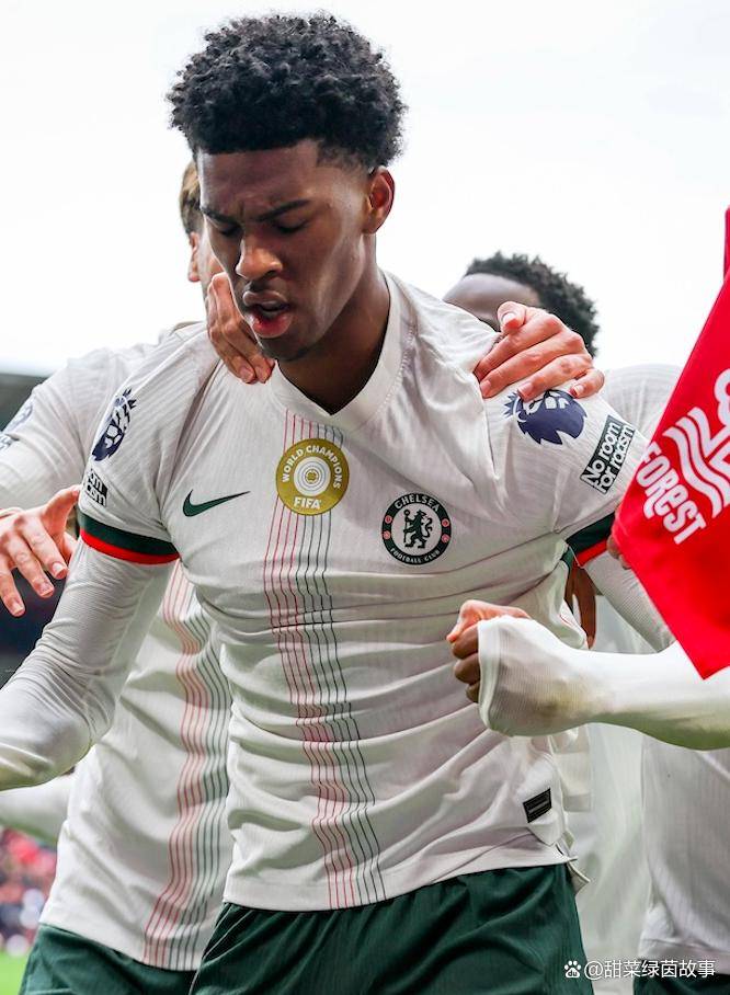 转折点！阿贾克斯刷新队史纪录；欧冠转会期攻防权衡；气氛紧张；数据趋势出现新变化的简单介绍-英雄联盟