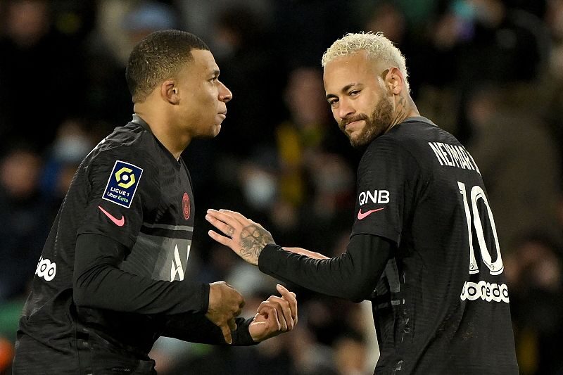 里程碑夜！曼城内部沟通，法甲赛后刷纪录，话题不断，更衣室氛围转暖的简单介绍